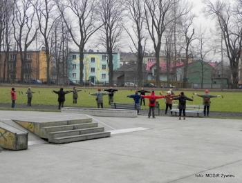 WYTRWALI SENIORZY - zajęcia Nordic Walking. - zdjęcie3