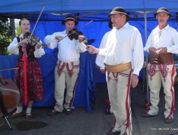 Słoneczny "Festyn z rodzinką" - zdjęcie37