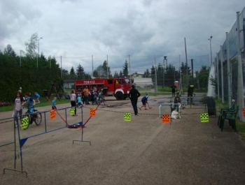 "Festyny z rodzinką" - 30 czerwiec 2018r. ZDJĘCIA - zdjęcie23