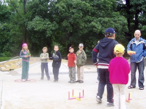 FESTYN SPORTOWO REKREACYJNY DLA DZIECI WAKACJE NA SPORTOWO I WESOŁO