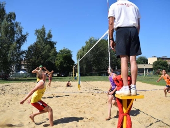 TURNIEJ SIATKÓWKI PLAŻOWEJ "O PUCHAR BURMISTRZA MIASTA ŻYWCA" - WYNIKI - zdjęcie46