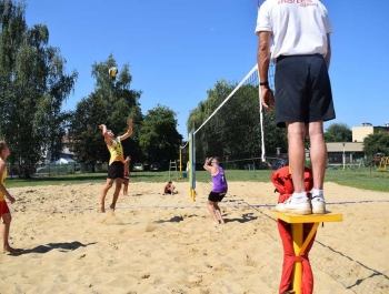 TURNIEJ SIATKÓWKI PLAŻOWEJ "O PUCHAR BURMISTRZA MIASTA ŻYWCA" - WYNIKI - zdjęcie47