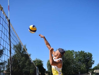 TURNIEJ SIATKÓWKI PLAŻOWEJ "O PUCHAR BURMISTRZA MIASTA ŻYWCA" - WYNIKI - zdjęcie44