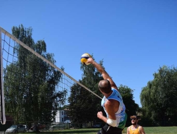 TURNIEJ SIATKÓWKI PLAŻOWEJ "O PUCHAR BURMISTRZA MIASTA ŻYWCA" - WYNIKI - zdjęcie45