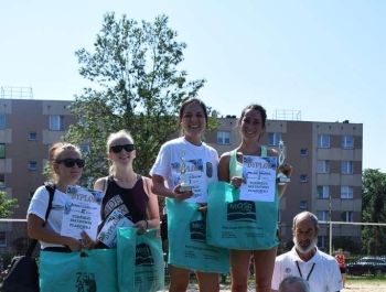 TURNIEJ SIATKÓWKI PLAŻOWEJ "O PUCHAR BURMISTRZA MIASTA ŻYWCA" - WYNIKI - zdjęcie35