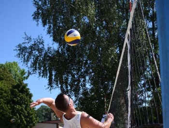 TURNIEJ SIATKÓWKI PLAŻOWEJ "O PUCHAR BURMISTRZA MIASTA ŻYWCA" - WYNIKI - zdjęcie41