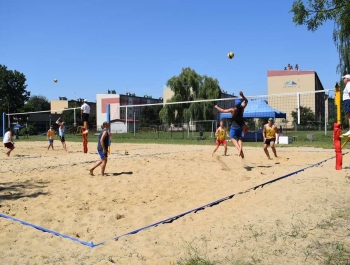 TURNIEJ SIATKÓWKI PLAŻOWEJ "O PUCHAR BURMISTRZA MIASTA ŻYWCA" - WYNIKI - zdjęcie25