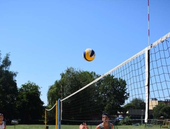 TURNIEJ SIATKÓWKI PLAŻOWEJ "O PUCHAR BURMISTRZA MIASTA ŻYWCA" - WYNIKI - zdjęcie27