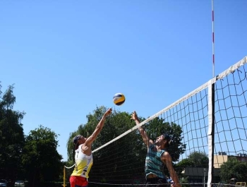 TURNIEJ SIATKÓWKI PLAŻOWEJ "O PUCHAR BURMISTRZA MIASTA ŻYWCA" - WYNIKI - zdjęcie26