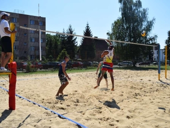 TURNIEJ SIATKÓWKI PLAŻOWEJ "O PUCHAR BURMISTRZA MIASTA ŻYWCA" - WYNIKI - zdjęcie5
