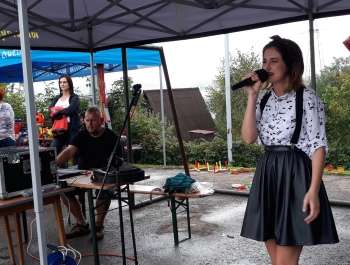 Festyn z serii "FESTYNY z RODZINKĄ" - Witaj Szkoło - 08.09.2018 r - zdjęcie121