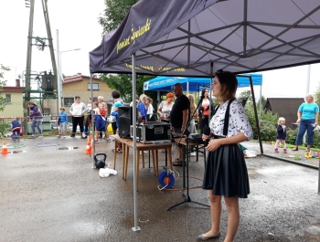 Festyn z serii "FESTYNY z RODZINKĄ" - Witaj Szkoło - 08.09.2018 r - zdjęcie92