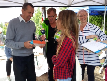 Festyn z serii "FESTYNY z RODZINKĄ" - Witaj Szkoło - 08.09.2018 r - zdjęcie96