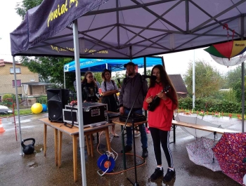 Festyn z serii "FESTYNY z RODZINKĄ" - Witaj Szkoło - 08.09.2018 r - zdjęcie66