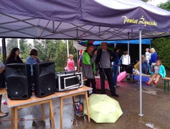 Festyn z serii "FESTYNY z RODZINKĄ" - Witaj Szkoło - 08.09.2018 r - zdjęcie60