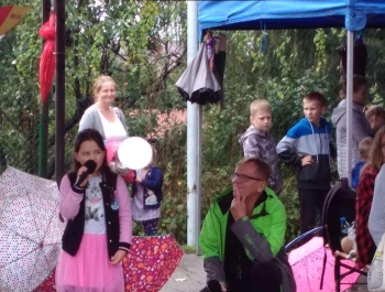 Festyn z serii "FESTYNY z RODZINKĄ" - Witaj Szkoło - 08.09.2018 r - zdjęcie47