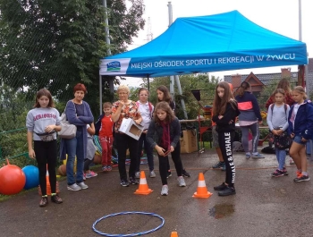 Festyn z serii "FESTYNY z RODZINKĄ" - Witaj Szkoło - 08.09.2018 r - zdjęcie32