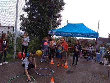 Festyn z serii "FESTYNY z RODZINKĄ" - Witaj Szkoło - 08.09.2018 r - zdjęcie37