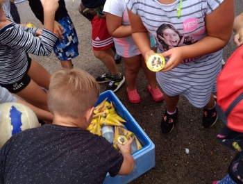 Festyn z serii "FESTYNY z RODZINKĄ" - Witaj Szkoło - 08.09.2018 r - zdjęcie35