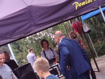 Festyn z serii "FESTYNY z RODZINKĄ" - Witaj Szkoło - 08.09.2018 r - zdjęcie30