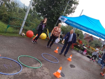 Festyn z serii "FESTYNY z RODZINKĄ" - Witaj Szkoło - 08.09.2018 r - zdjęcie24