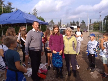 Festyn z serii "FESTYNY z RODZINKĄ" - Witaj Szkoło - 08.09.2018 r - zdjęcie2