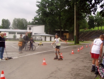WYŚCIG na ŁYŻWOROLKACH &#8211; 16.07.2008 rok - zdjęcie 4