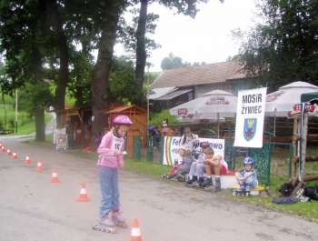 WYŚCIG na ŁYŻWOROLKACH &#8211; 16.07.2008 rok - zdjęcie 3