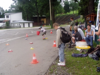 WYŚCIG na ŁYŻWOROLKACH &#8211; 16.07.2008 rok - zdjęcie 2