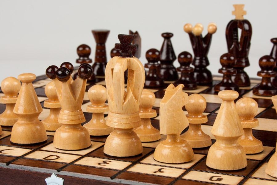 OTWARTY INTEGRACYJNY TURNIEJ  O PUCHAR PREZESA STOWARZYSZENIA CROSS BESKIDEK ŻYWIEC  W WARCABACH STUPOLOWYCH  I SZACHACH AKTYWNYCH