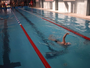 Sztafeta pływacka 100x100m z okazji 100-lecia odzyskania niepodległości przez Polskę - zdjęcie39