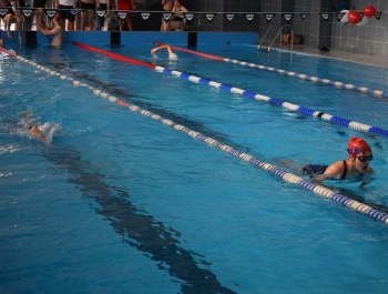 Sztafeta pływacka 100x100m z okazji 100-lecia odzyskania niepodległości przez Polskę - zdjęcie6