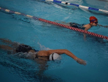 Sztafeta pływacka 100x100m z okazji 100-lecia odzyskania niepodległości przez Polskę - zdjęcie9