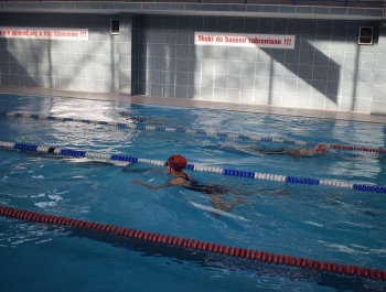 Sztafeta pływacka 100x100m z okazji 100-lecia odzyskania niepodległości przez Polskę - zdjęcie4