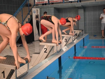 ZAWODY PŁYWACKIE: Ferie z MOSiR-em 2019 WYNIKI+ZDJĘCIA - zdjęcie50