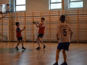 Eliminacje Miejskie do Powiatowych Igrzysk Dzieci w piłce ręcznej - WYNIKI + ZDJĘCIA - zdjęcie51