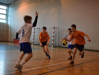 Eliminacje Miejskie do Powiatowych Igrzysk Dzieci w piłce ręcznej - WYNIKI + ZDJĘCIA - zdjęcie38