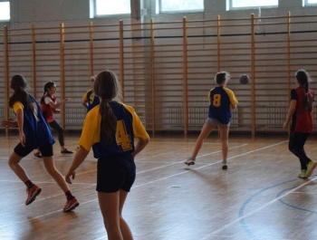 Eliminacje Miejskie do Powiatowych Igrzysk Dzieci w piłce ręcznej - WYNIKI + ZDJĘCIA - zdjęcie29