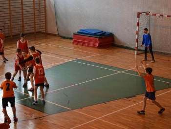 Eliminacje Miejskie do Powiatowych Igrzysk Dzieci w piłce ręcznej - WYNIKI + ZDJĘCIA - zdjęcie9
