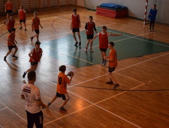 Eliminacje Miejskie do Powiatowych Igrzysk Dzieci w piłce ręcznej - WYNIKI + ZDJĘCIA - zdjęcie17