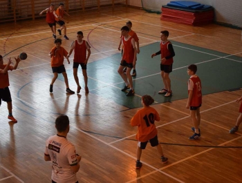 Eliminacje Miejskie do Powiatowych Igrzysk Dzieci w piłce ręcznej - WYNIKI + ZDJĘCIA - zdjęcie11