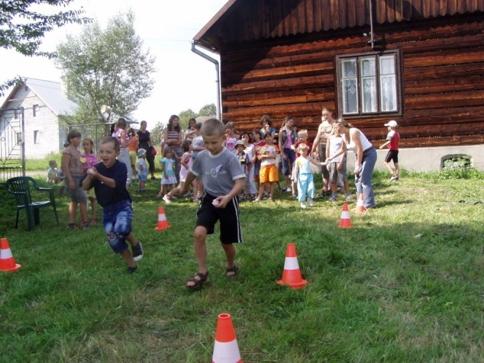 FESTYN SPORTOWO REKREACYJNY - POŻEGNANIE WAKACJI - MOSZCZANICA,OCZKÓW,KOCURÓW.