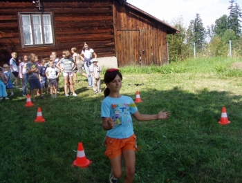 FESTYN SPORTOWO REKREACYJNY - "POŻEGNANIE WAKACJI" - MOSZCZANICA,OCZKÓW,KOCURÓW. - zdjęcie 17