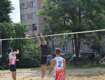 TURNIEJ SIATKÓWKI PLAŻOWEJ "O PUCHAR BURMISTRZA MIASTA ŻYWCA" – WYNIKI + ZDJĘCIA - zdjęcie11