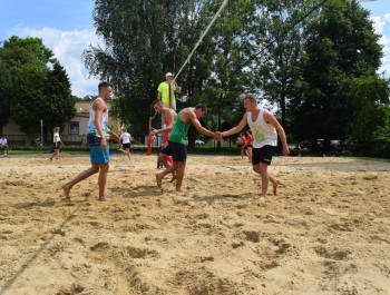 TURNIEJ SIATKÓWKI PLAŻOWEJ "O PUCHAR BURMISTRZA MIASTA ŻYWCA" – WYNIKI + ZDJĘCIA - zdjęcie22