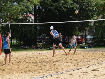 TURNIEJ SIATKÓWKI PLAŻOWEJ "O PUCHAR BURMISTRZA MIASTA ŻYWCA" – WYNIKI + ZDJĘCIA - zdjęcie40