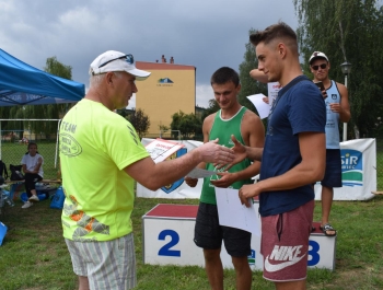 TURNIEJ SIATKÓWKI PLAŻOWEJ "O PUCHAR BURMISTRZA MIASTA ŻYWCA" – WYNIKI + ZDJĘCIA - zdjęcie46