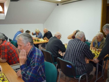 IV POWIATOWY INTEGRACYJNY TURNIEJ SZACHOWY O PUCHAR PREZESA Stowarzyszenia CROSS BESKIDEK Żywiec - zdjęcie1