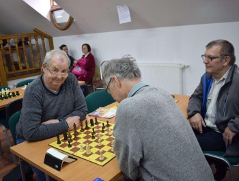 IV POWIATOWY INTEGRACYJNY TURNIEJ SZACHOWY O PUCHAR PREZESA Stowarzyszenia CROSS BESKIDEK Żywiec - zdjęcie6