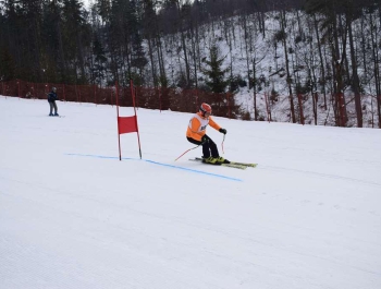 Eliminacje do Mistrzostw Polski Amatorów w narciarstwie alpejskim Zwardoń 10.01.2020 rok - zdjęcie17